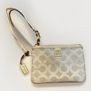 Coach Womens Wristlet Wallet Gold Signature Leather Trim Fuchsia Pink Interior